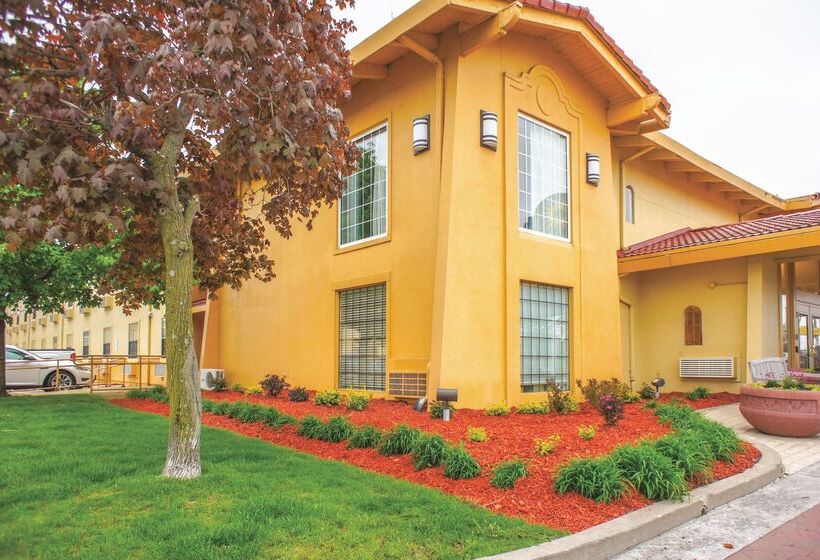 酒店 La Quinta Inn By Wyndham Moline Airport