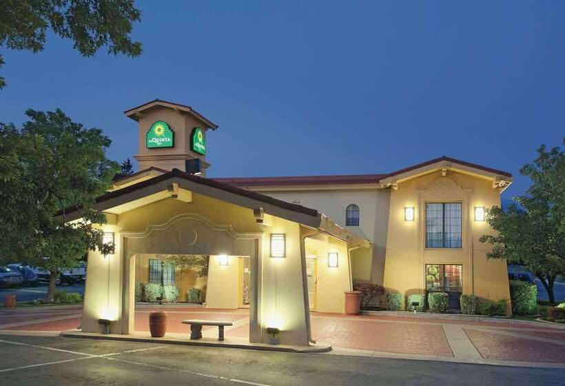 호텔 La Quinta Inn By Wyndham Salt Lake City Midvale