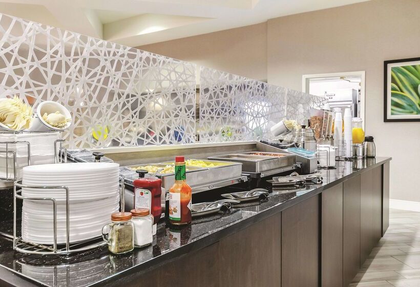 فندق La Quinta By Wyndham Grand Junction Airport