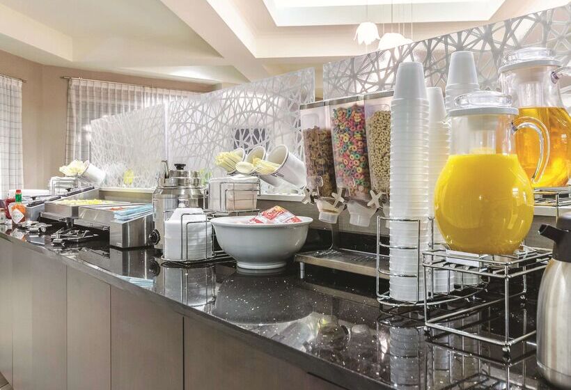 فندق La Quinta By Wyndham Grand Junction Airport