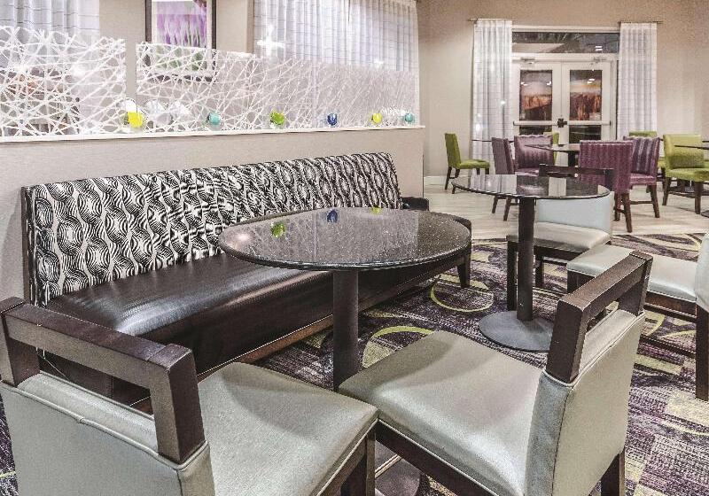 فندق La Quinta By Wyndham Grand Junction Airport