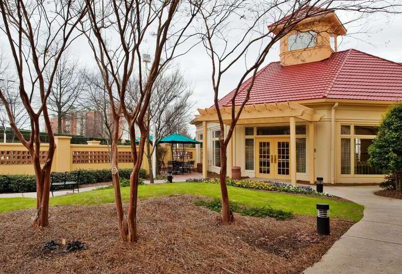 Отель La Quinta By Wyndham Greenville Haywood