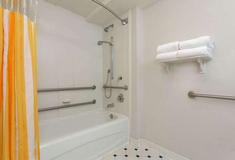 فندق La Quinta By Wyndham Lakeland West