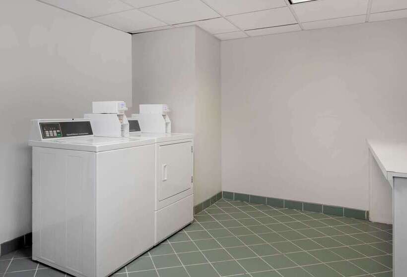 فندق La Quinta By Wyndham Lakeland West