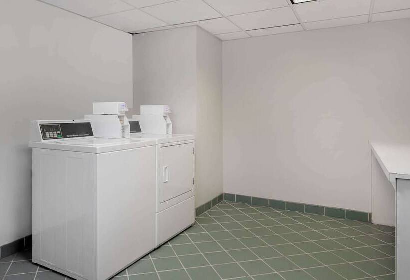 בית מלון כפרי La Quinta By Wyndham Lakeland West