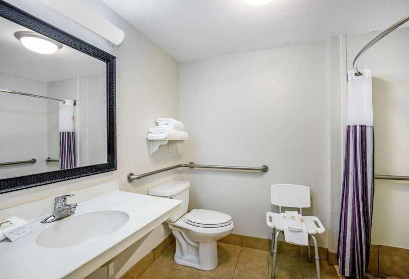 هتل La Quinta Inn & Suites By Wyndham Myrtle Beach Broadway Area