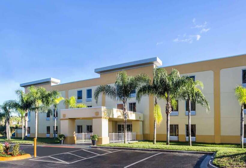 Отель La Quinta By Wyndham Orlando Universal Area   Free Shuttle To Universal