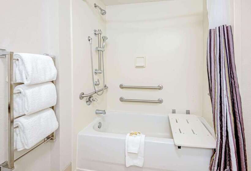 בית מלון כפרי La Quinta By Wyndham San Antonio Airport