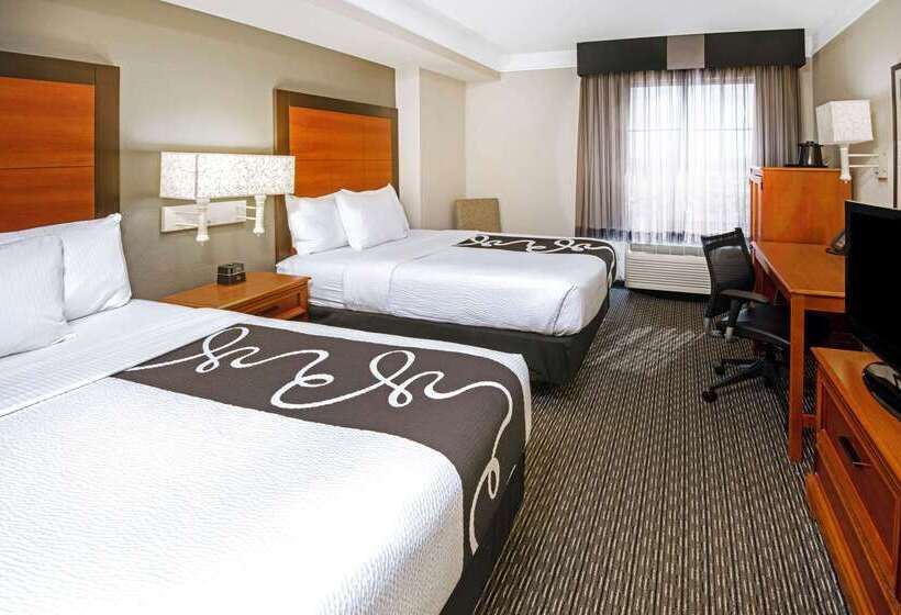 בית מלון כפרי La Quinta By Wyndham San Antonio Airport