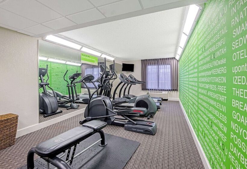 בית מלון כפרי La Quinta By Wyndham San Antonio Airport