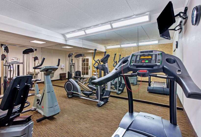 فندق La Quinta By Wyndham Winston Salem