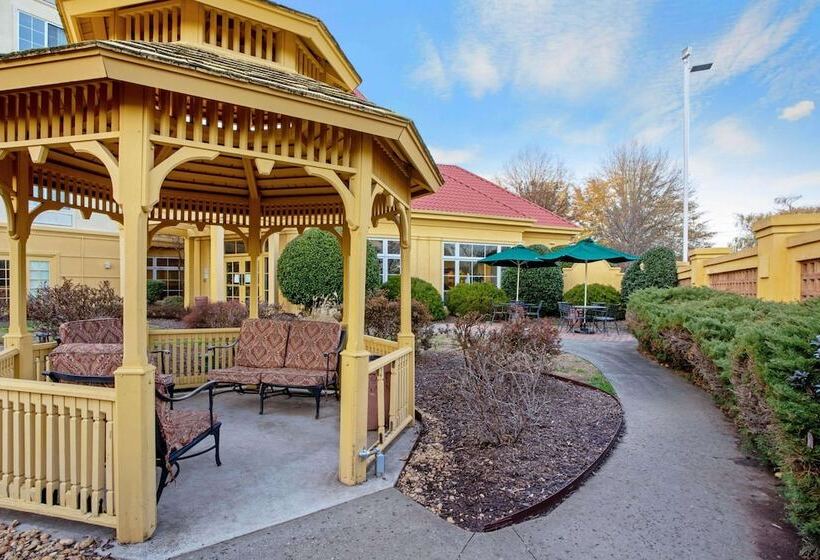 Отель La Quinta By Wyndham Winston Salem