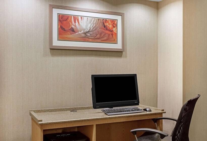 Отель La Quinta By Wyndham Winston Salem