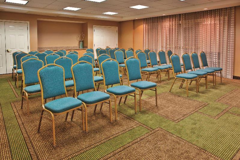 Отель La Quinta By Wyndham Winston Salem