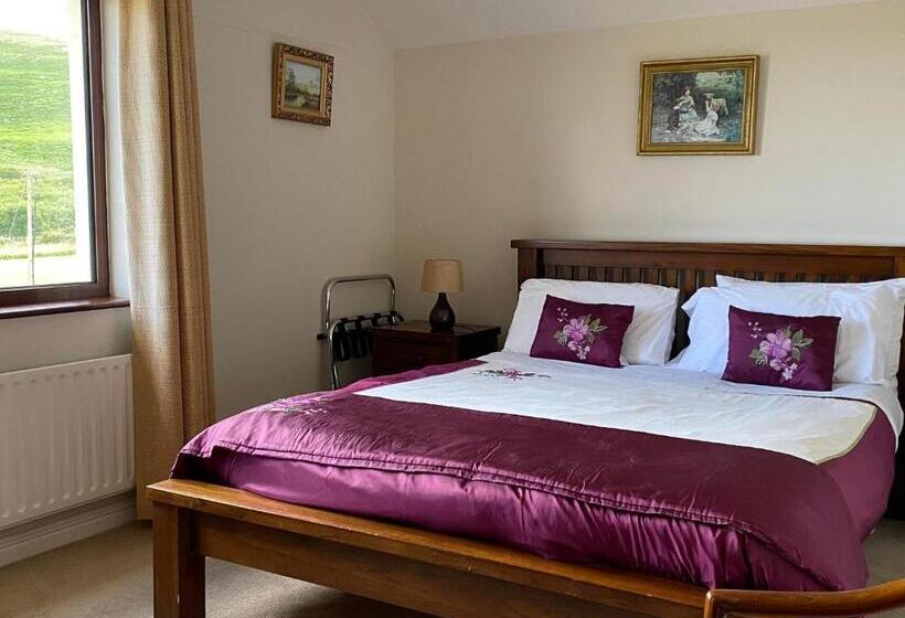 ホテル Lakelands House