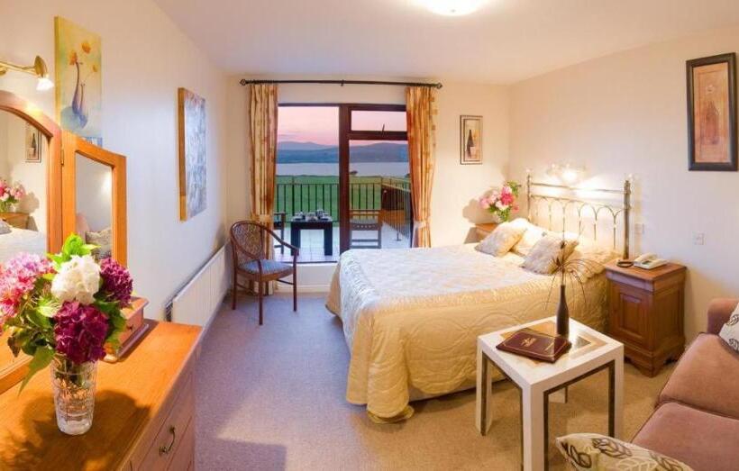 ホテル Lakelands House