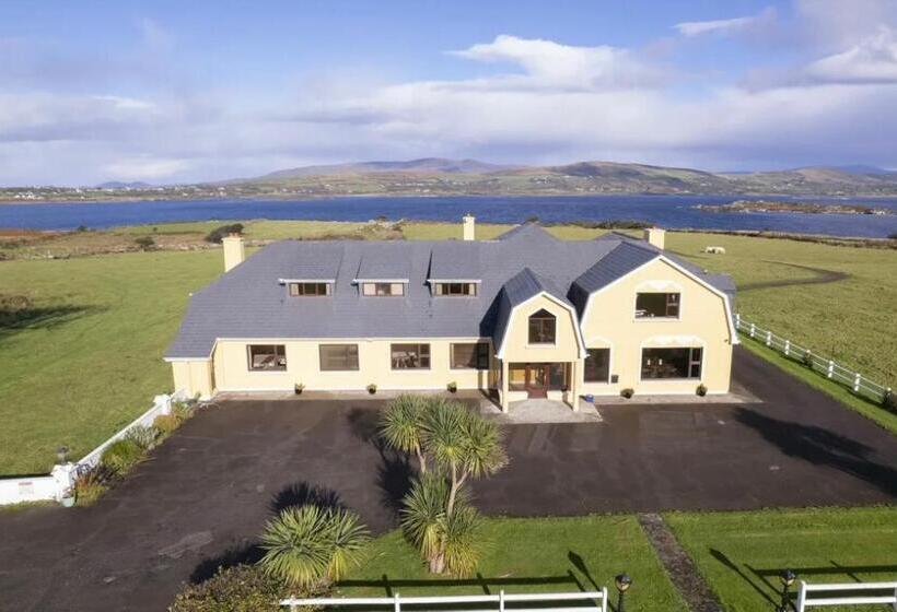 ホテル Lakelands House