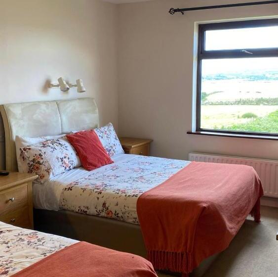 ホテル Lakelands House