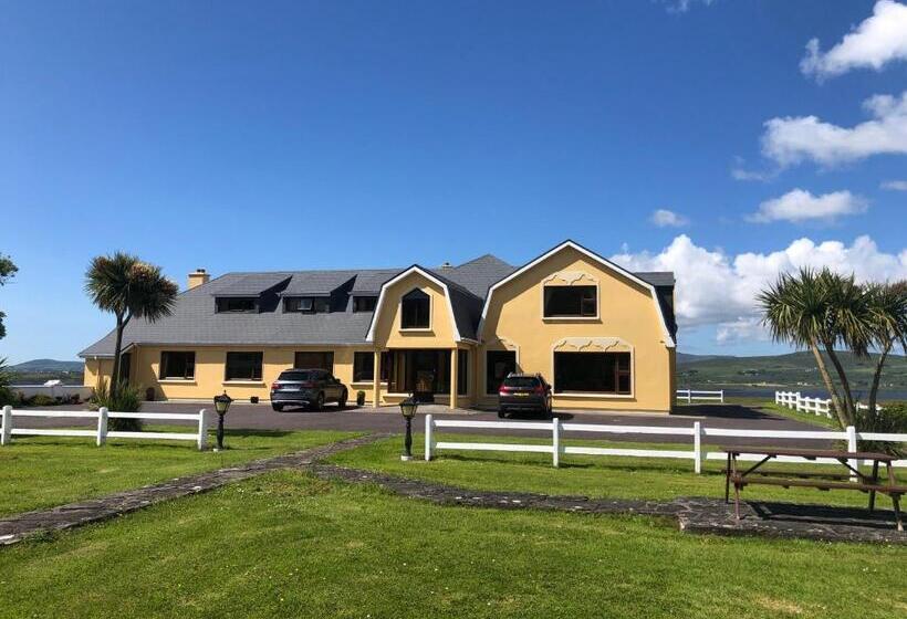 ホテル Lakelands House