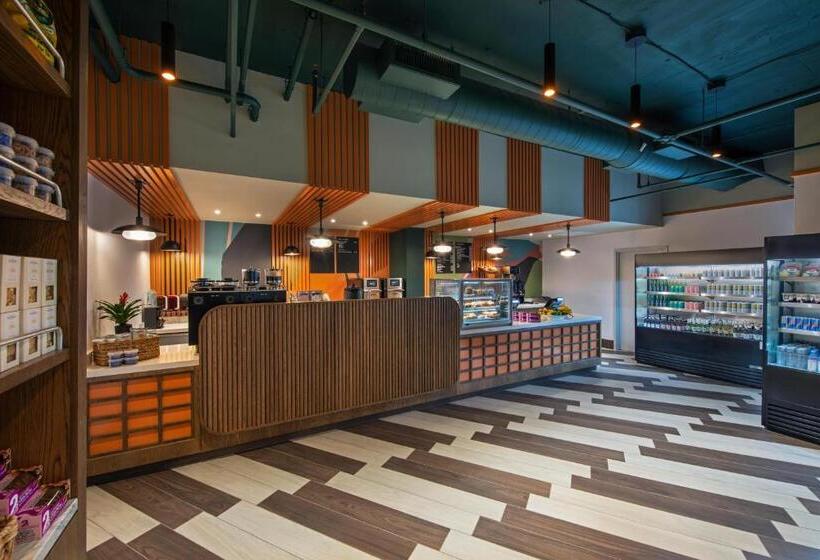 Отель Landy Orlando Universal Blvd, A Tribute Portfolio