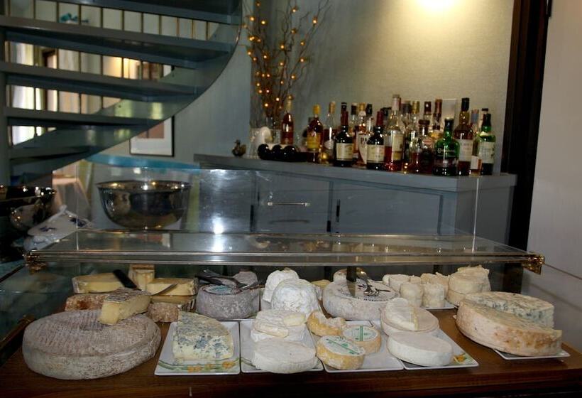酒店 Logis Auberge Du Barrez