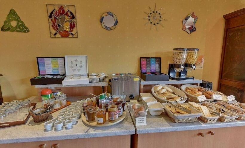 Logis Hotel Maison Carrée Restaurant O Carré Dart