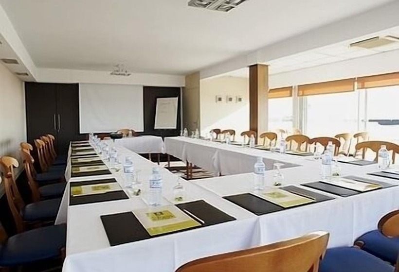 בית מלון כפרי Logis Hôtel Restaurant Le Calluna