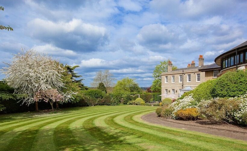 London Chigwell Prince Regent Hotel, Bw Signature Collection