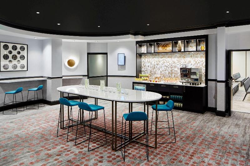 בית מלון כפרי London Marriott  Maida Vale