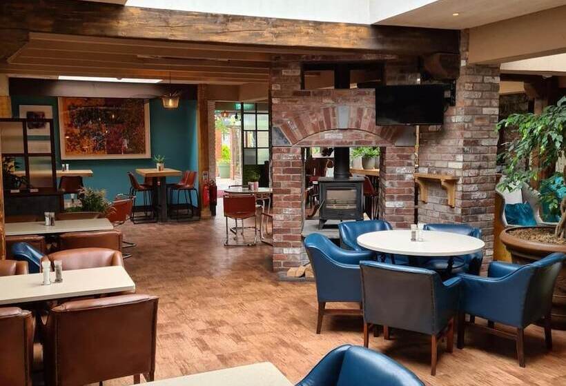 فندق Lord Bagenal Inn