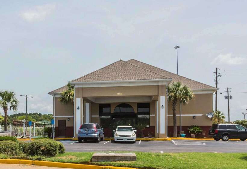 هتل Quality Inn & Suites Near Coliseum And Hwy 231 North