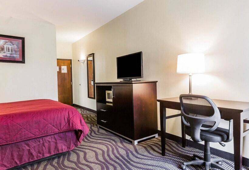 هتل Quality Inn & Suites Near Coliseum And Hwy 231 North
