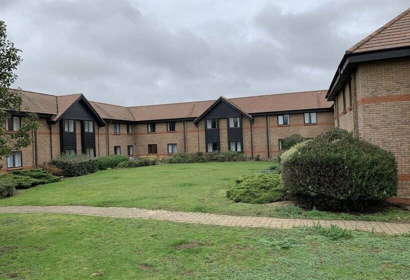 酒店 Ramada Cambridge