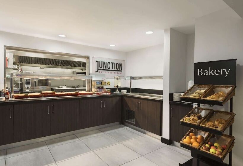 酒店 Ramada Cambridge