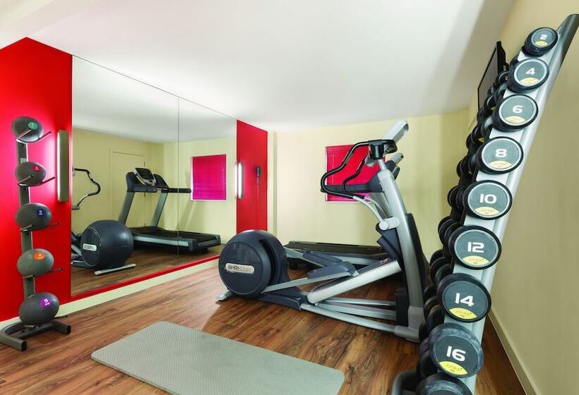 酒店 Ramada Cambridge