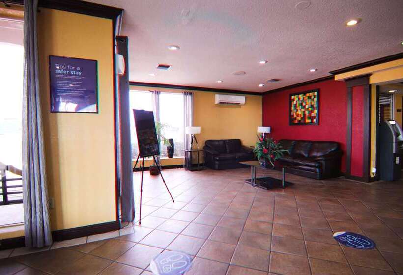 فندق Ramada By Wyndham Davenport Orlando South