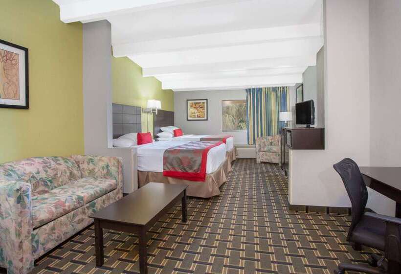 فندق Ramada By Wyndham Davenport Orlando South