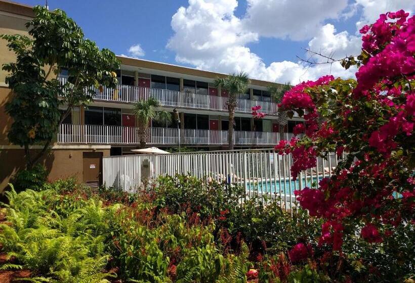 בית מלון כפרי Red Carpet Inn Airport Fort Lauderdale