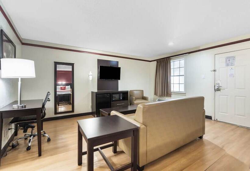 酒店 Red Roof Inn Tulsa Airport