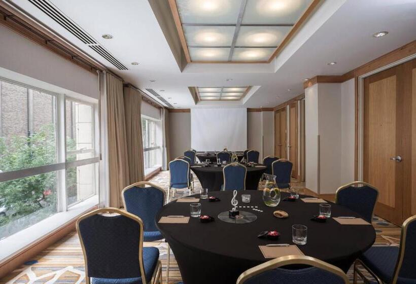 Отель Renaissance New Orleans Pere Marquette French Quarter Area