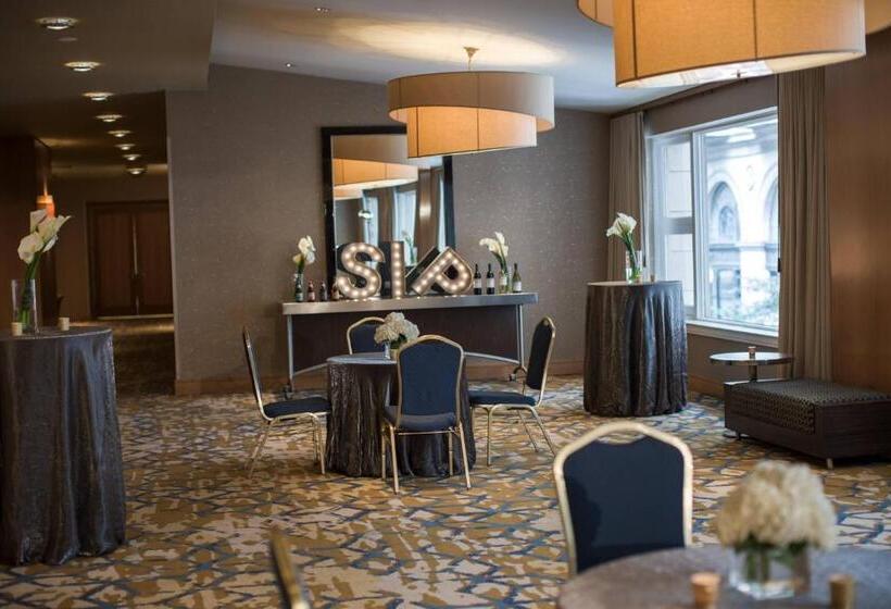 Отель Renaissance New Orleans Pere Marquette French Quarter Area