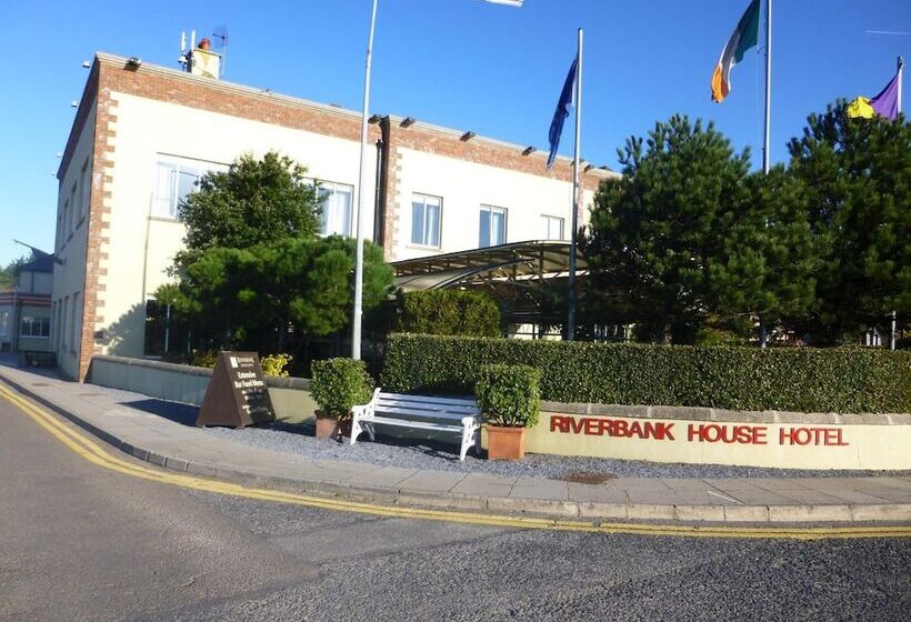 酒店 Riverbank House