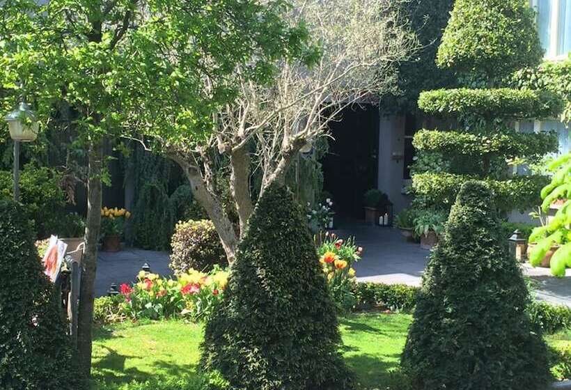 酒店 Riverbank House