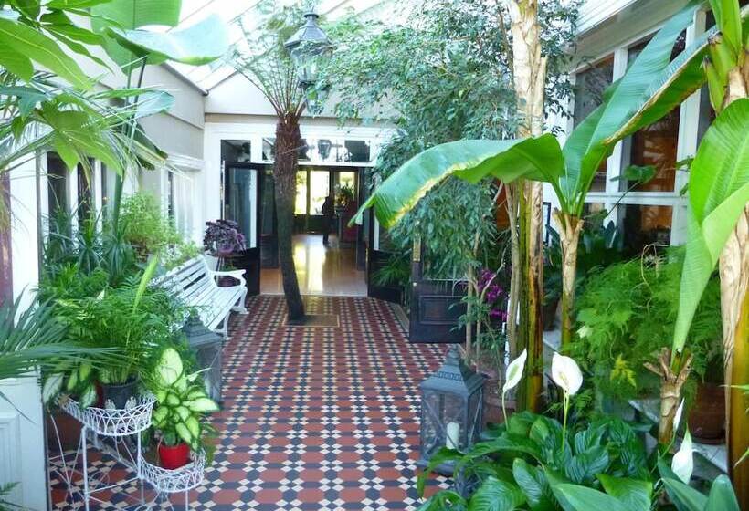 酒店 Riverbank House