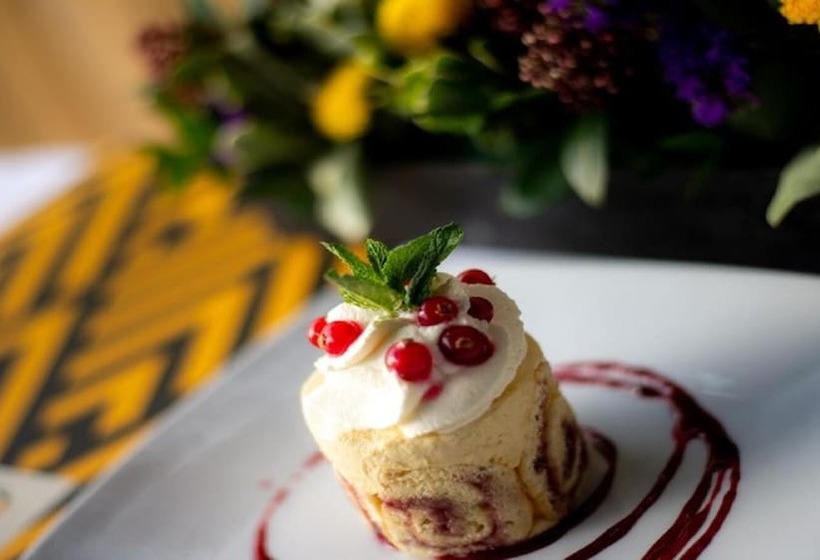 酒店 Riverbank House