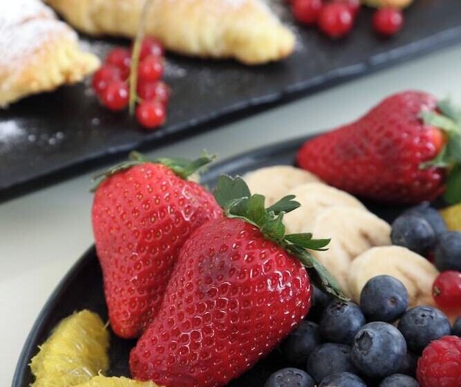 Rose Garden Palace Roma By Omnia Hotels