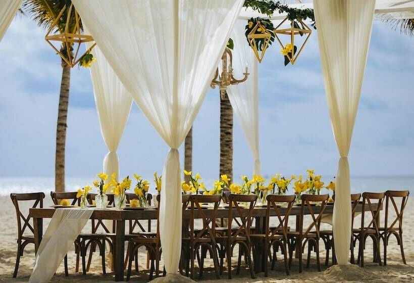 호텔 Royal Hideaway Playacar All Inclusive Adults Only Resort