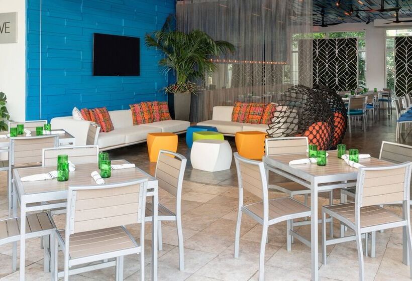 酒店 Royal Palm South Beach Miami, A Tribute Portfolio Resort
