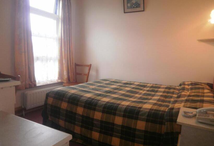 Отель Sancta Maria