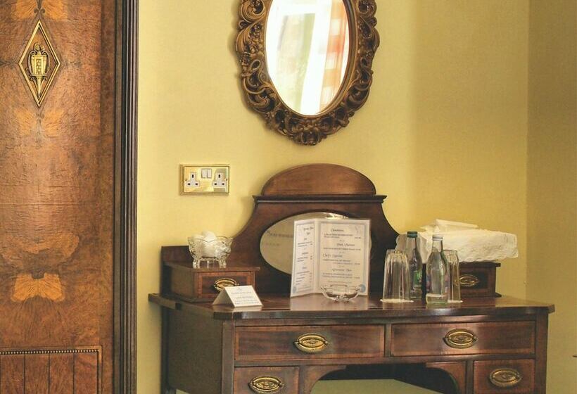 فندق Seaview House